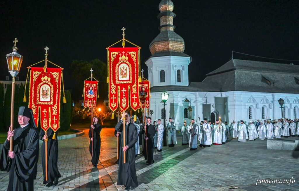 Хресна хода на Великдень