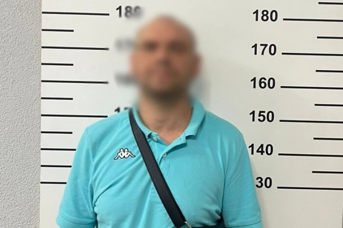 Чоловіка затримали за погрозу підірвати торговий центр на Оболоні (фото)