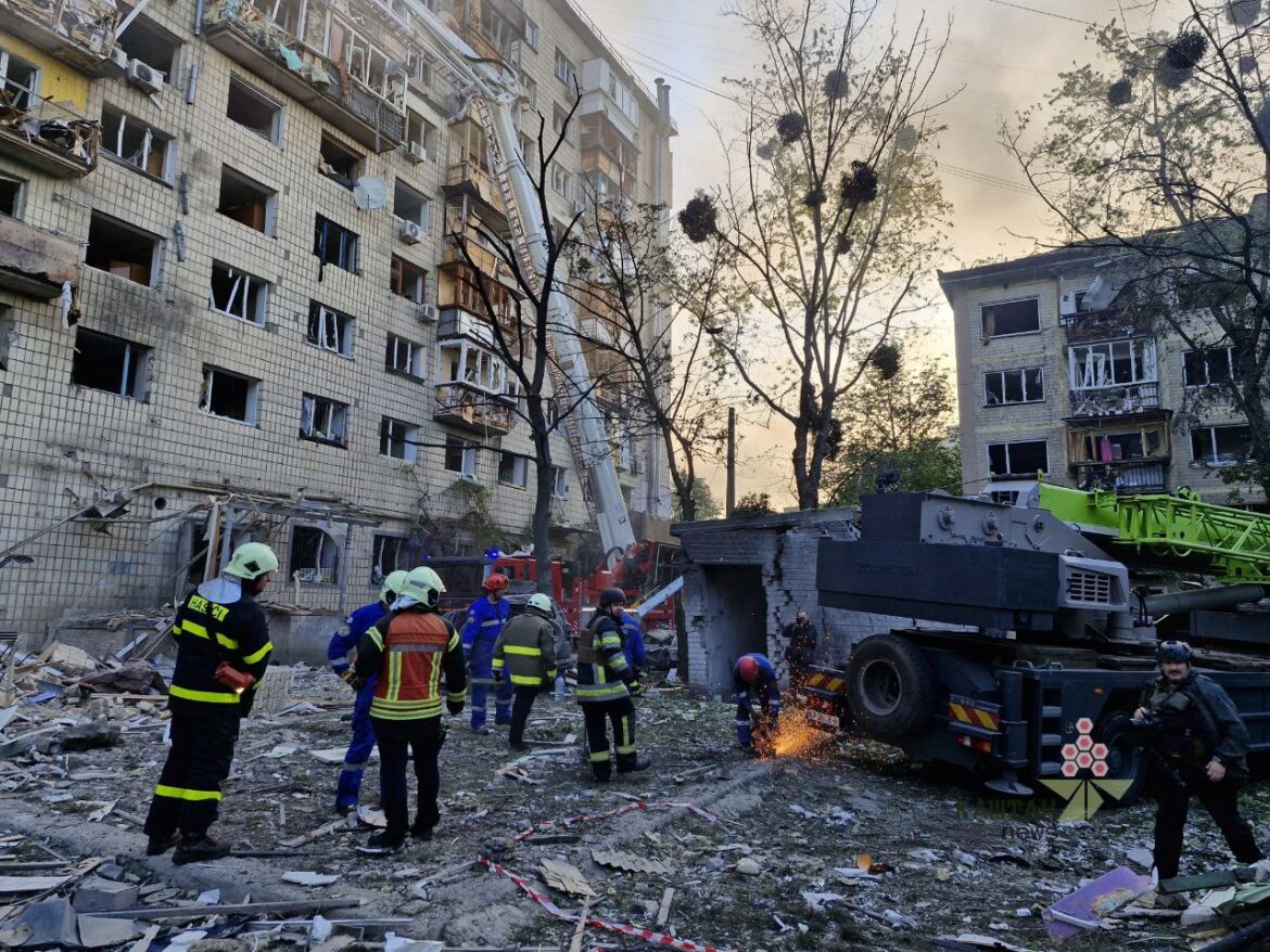 Із початку повномасштабного вторгнення у Києві пошкоджень різного ступеня зазнали 3 129 будівель і споруд