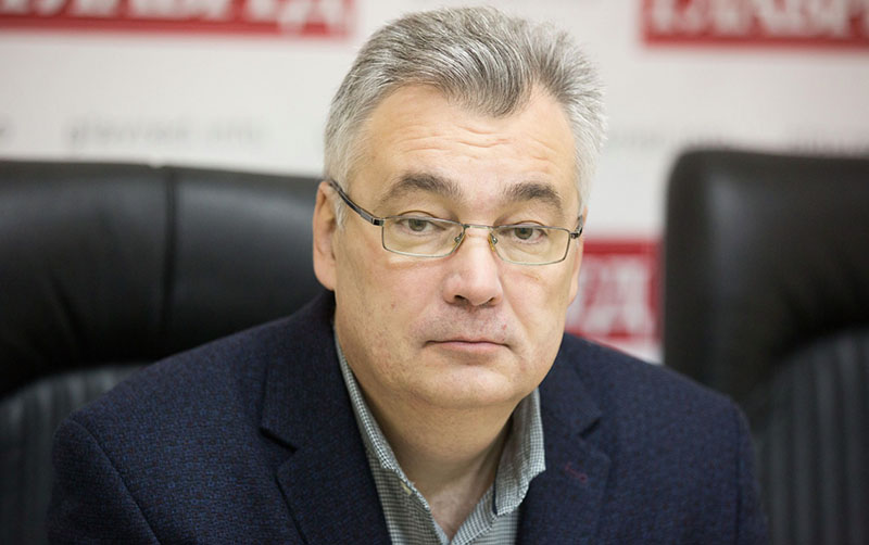 Дмитро Снєгірьов