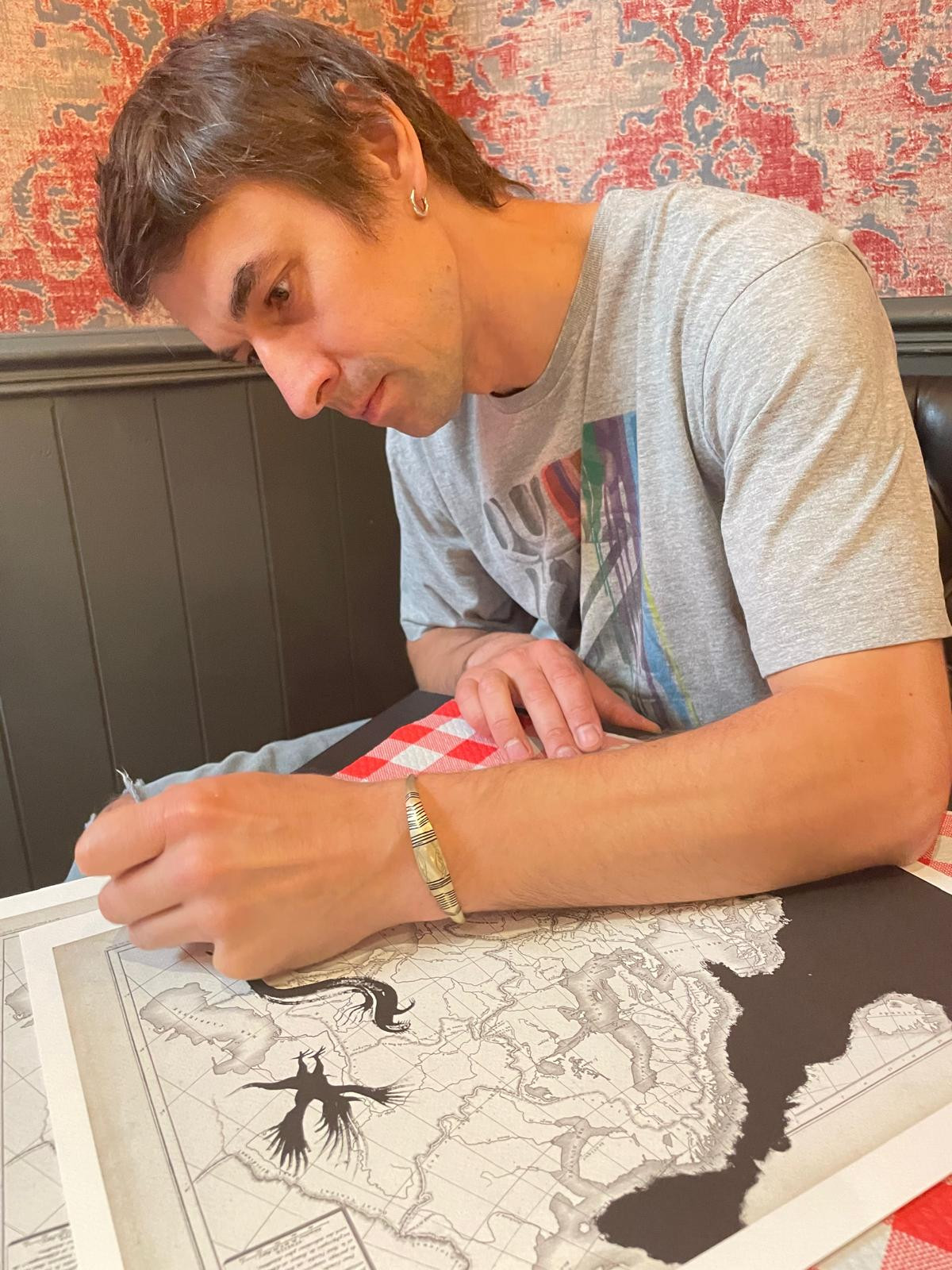 «Художники/художникам»: благодійний арт-поп-ап на Кудрявці1