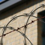 Сім років за ґратами: екс-службовицю суду засудили за розповсюдження наркотиків