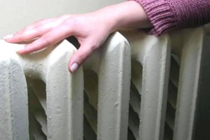 +7 градусів у квартирах: мешканці столичної багатоповерхівки стали заручниками байдужості ЖЕКу