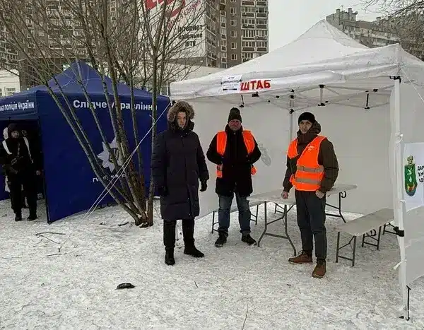 Пункти підтримки для тих, хто постраждав від нічного нападу, відкрито у трьох місцевостях: локації