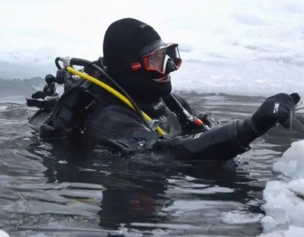 Відновлення столичної ТЕЦ, понівеченої вогнем: підводники здійснили особливу місію.