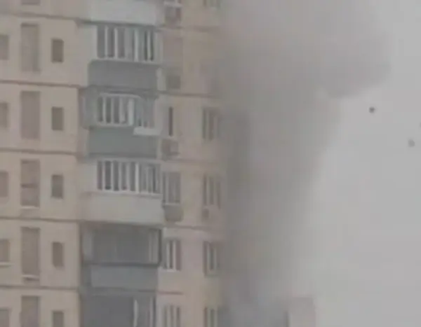 У Києві вибухи, пожежа в квартирі на Оболоні