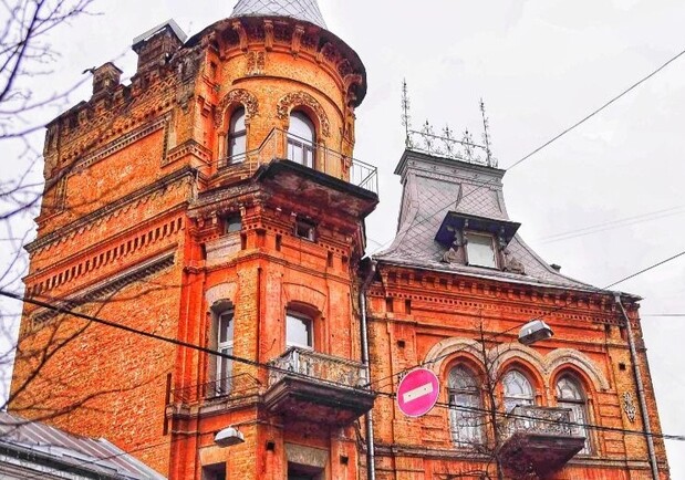 Призраки замка Барона - фото