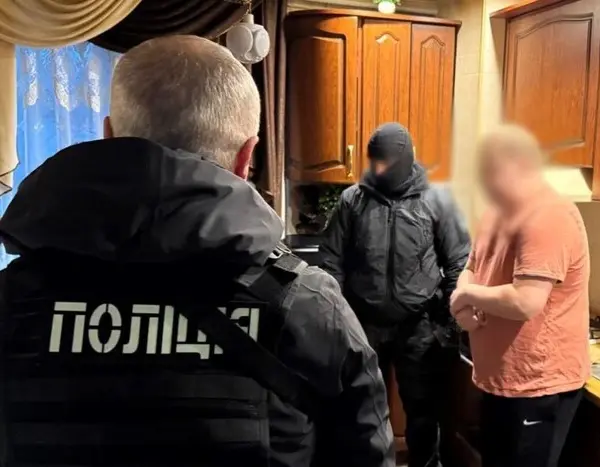 У Києві розкрито оборудку “виключення з розшуку військкомату” за 20 тис. грн: подробиці інциденту