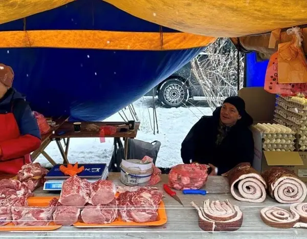Київ: продовольчі ярмарки призупинено до середини січня через холод.
