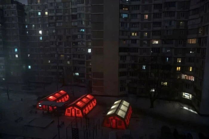 Віктор Ющенко показав незламну Троєщину в темряві і звернувся до українців