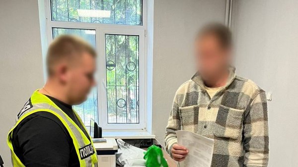 Здирництво з бізнесменів за незаконну комерцію: чиновника з Києва віддадуть під суд…