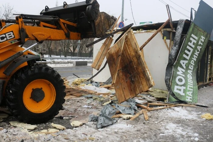 «Люди в цей час мали хоч якусь роботу і виторг». Співачка Марія Бурмака обурена знесенням МАФів