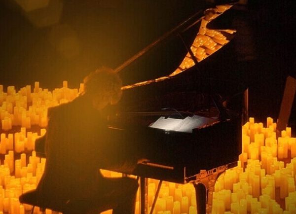 Світло свічок та музика: Ейнауді й Тірсен наживо в Києві – Афіша Вгороде.юа