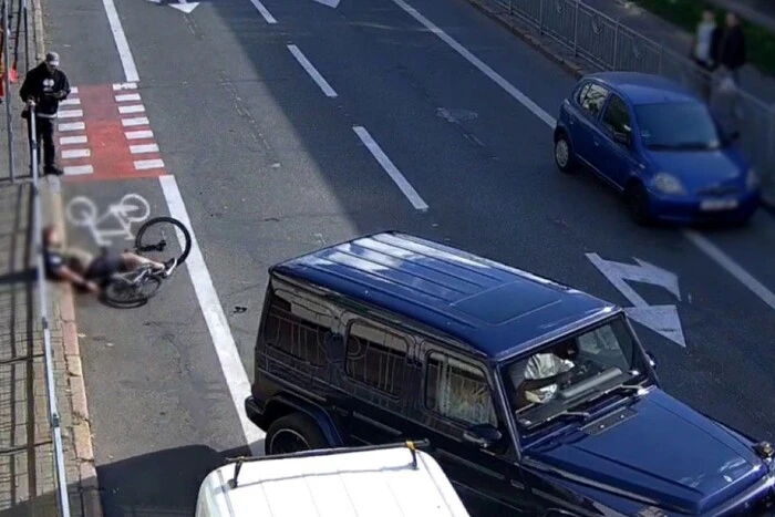 Водій, який побив у Києві велосипедиста через зауваження, постане перед судом