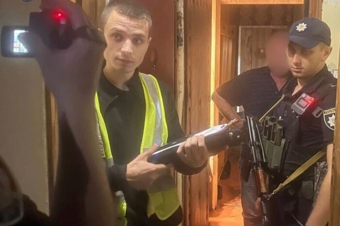 Зйомка порно та насильство над сусідськими дітьми: перед судом постане 57-річний киянин