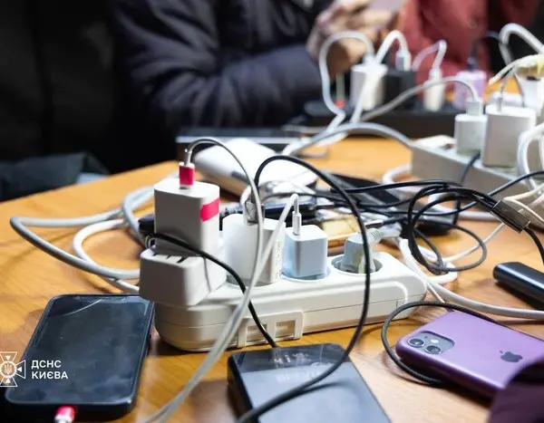 Деснянський район: цілодобові магазини та їх місцезнаходження.