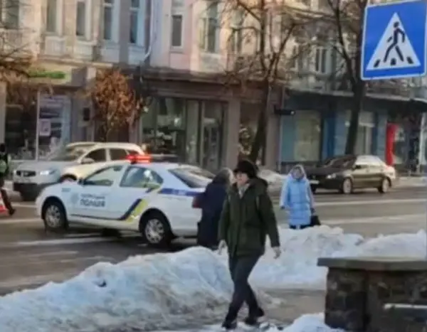 Транспортний колапс у серці Києва: зміни у роботі метрополітену та автобусів 24 лютого