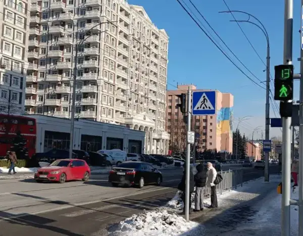 Максимовича: оновлений світлофор, зміни для керманичів та інструкція з використання