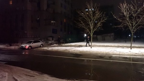 Дезертир з армії порізав двох мешканців Києва: повідомляє поліція.