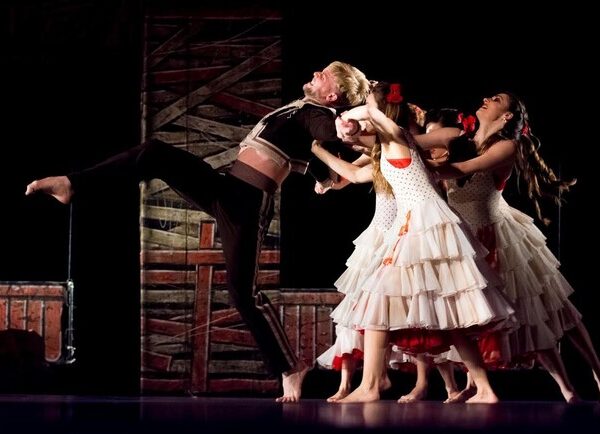 “Киев Модерн-балет” Раду Поклитару: “Кармен.TV” – Театральные площадки Киева на Vgorode.ua