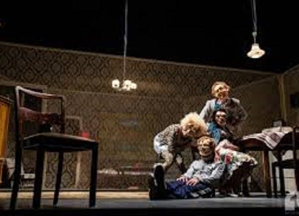 Фамильный альбом – Киевские театры Vgorode.ua