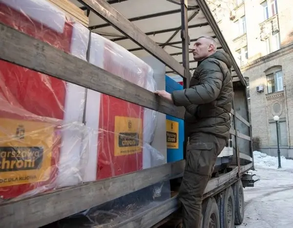 Варшава передала Києву додатково 31 генератор.