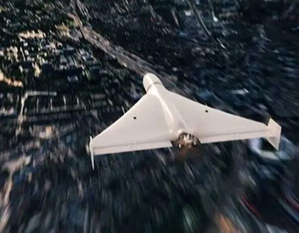 Росія завдала удару дронами по Києву, є поранений.