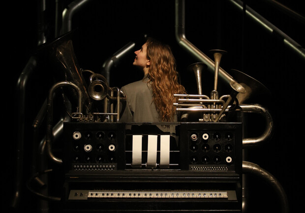 Небольшая драма - фото