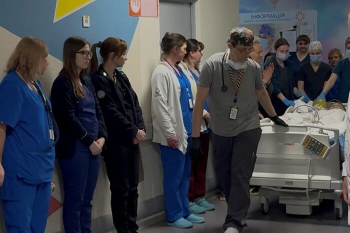 «Коридор пошани» для 13-річного Івана: мережу вразив вчинок батьків посмертного донора