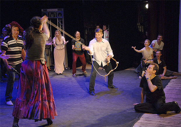 Поцелуй меня, Кэт! – Киевские Театры на Vgorode.ua