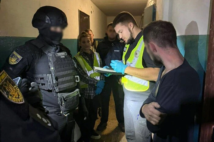 Жорстоке поводження з п’ятирічкою: матеріали щодо 42-річного підозрюваного скеровано до судової інстанції