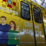 В київському метрополітені до ювілею Нацгвардії презентували патріотичний склад.