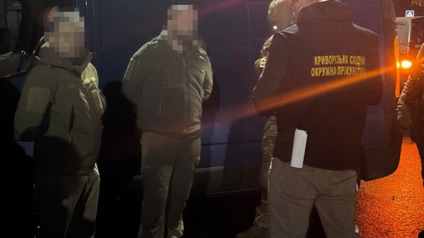 25 автоматів, кулемет і тисячі набоїв: мешканців Київщини судитимуть у Кривому Розі…