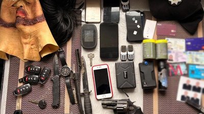 Фальшиві борги та підпали: на Київщині знешкоджено банду, що тероризувала бізнесменів.