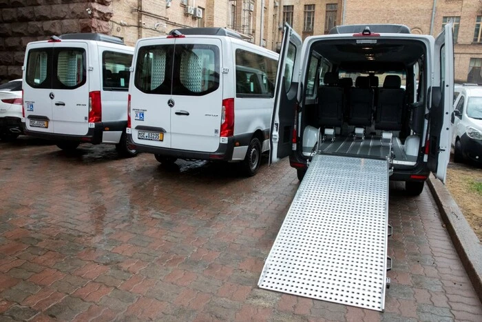 Київ отримав спеціалізований транспорт від Берліна та Лейпцига: для кого ці нові&hellip;