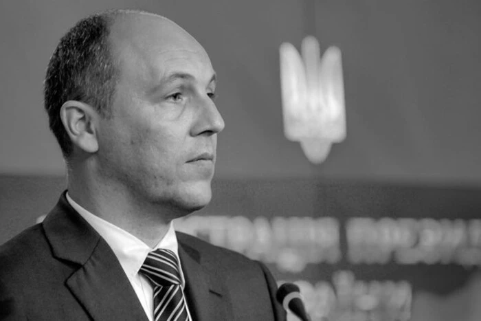 Проїзду поблизу Маріїнського парку присвоєно ім'я Андрія Парубія