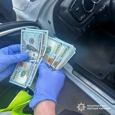 Пропонували за гроші вирішити питання з мобілізацією: затримали трьох підозоюваих