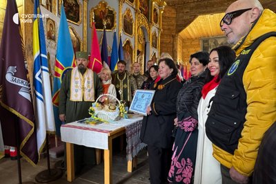 "Писанку Єднання" розписали понад 11 тис. українців з усього світу: у Києві зафіксували рекорд
