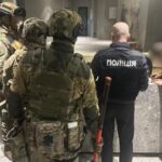 Торгували правом на виїзд і уникнення мобілізації: посадовця з обласної&hellip;