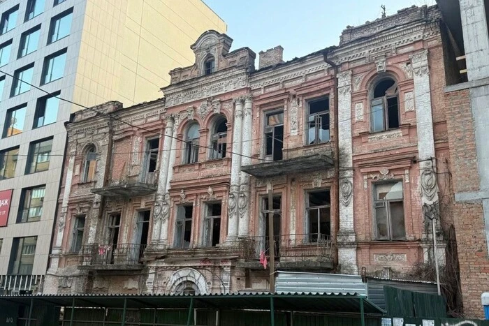 У центрі Києва унікальний будинок Рутковського під загрозою повного знищення (фото)