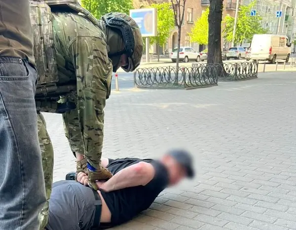 Київ: Зупинено мережу розповсюдження кокаїну вартістю 8 мільйонів гривень.