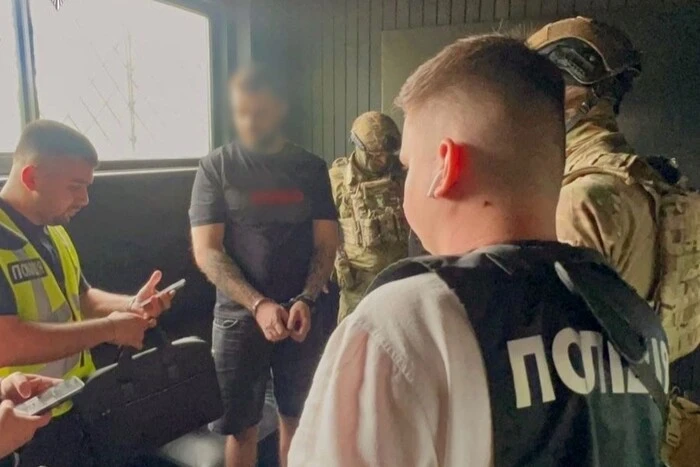 «Друга група» за $25 тис. Затримано підприємця, який продавав ухилянтам інвалідність
