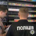 Нелегальна торгівля вейпами: понад 270 обшуків у Києві та областях.