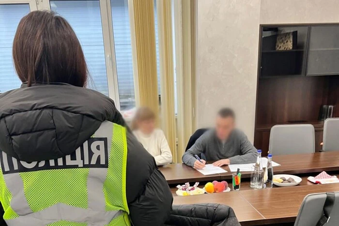 Справу про роторну парковку на Хрещатику, яка перетворилася на металобрухт, передано до суду 