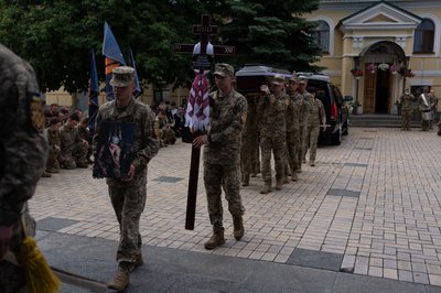 У Києві попрощалися з військовим і музикантом Ярославом Івановим (Варнак) — фото
