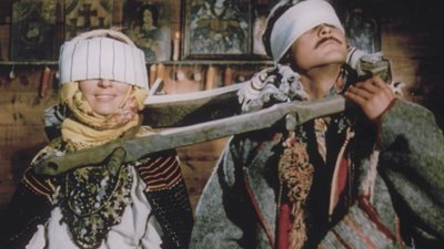 Одяг з фільмів “Тіні забутих предків” та “За двома зайцями” збереглися на…