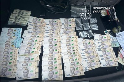 Вилучили 600 доз: правоохоронці викрили угруповання, яке збувало кокаїн у Києві, Київщині та Дніпрі