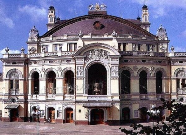 Гала-концерт: Тріумфальне завершення 158-го театрального сезону в Києві
