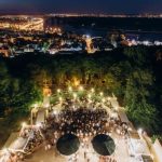 Французький шарм на терасі D12: музичний вечір у серці Києва