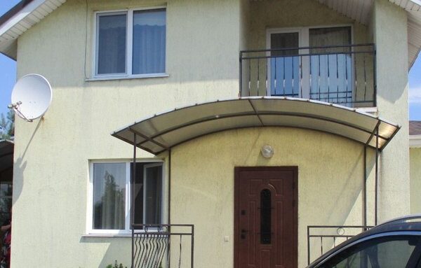 Приховані багатства та вимагання відкатів: ексзаступник голови Київського слідчого ізолятора, якого підозрюють у хабарництві, постане перед судом
